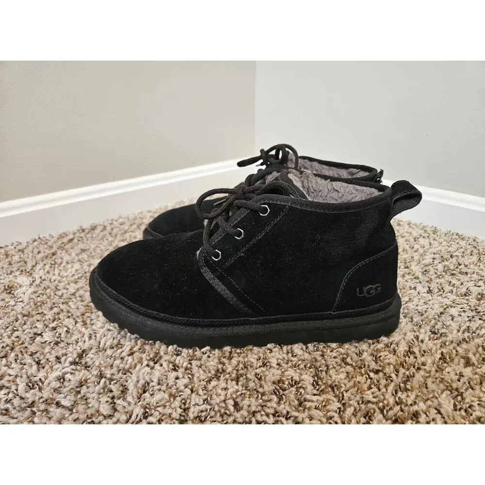 UGG Neumel Chukka Boots Men’s 10 Black Suede Shearling Lined 3236